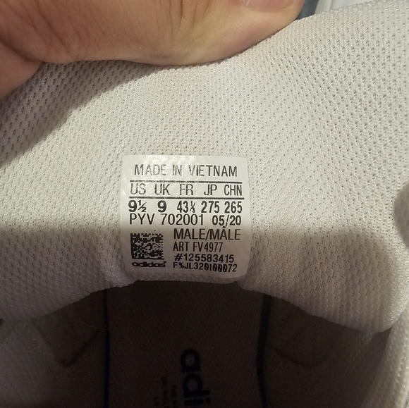 Addidas shoes - Picture 4 of 4